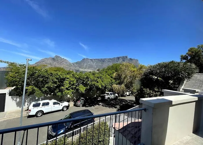 Lovely Family Home In Central Cape Town