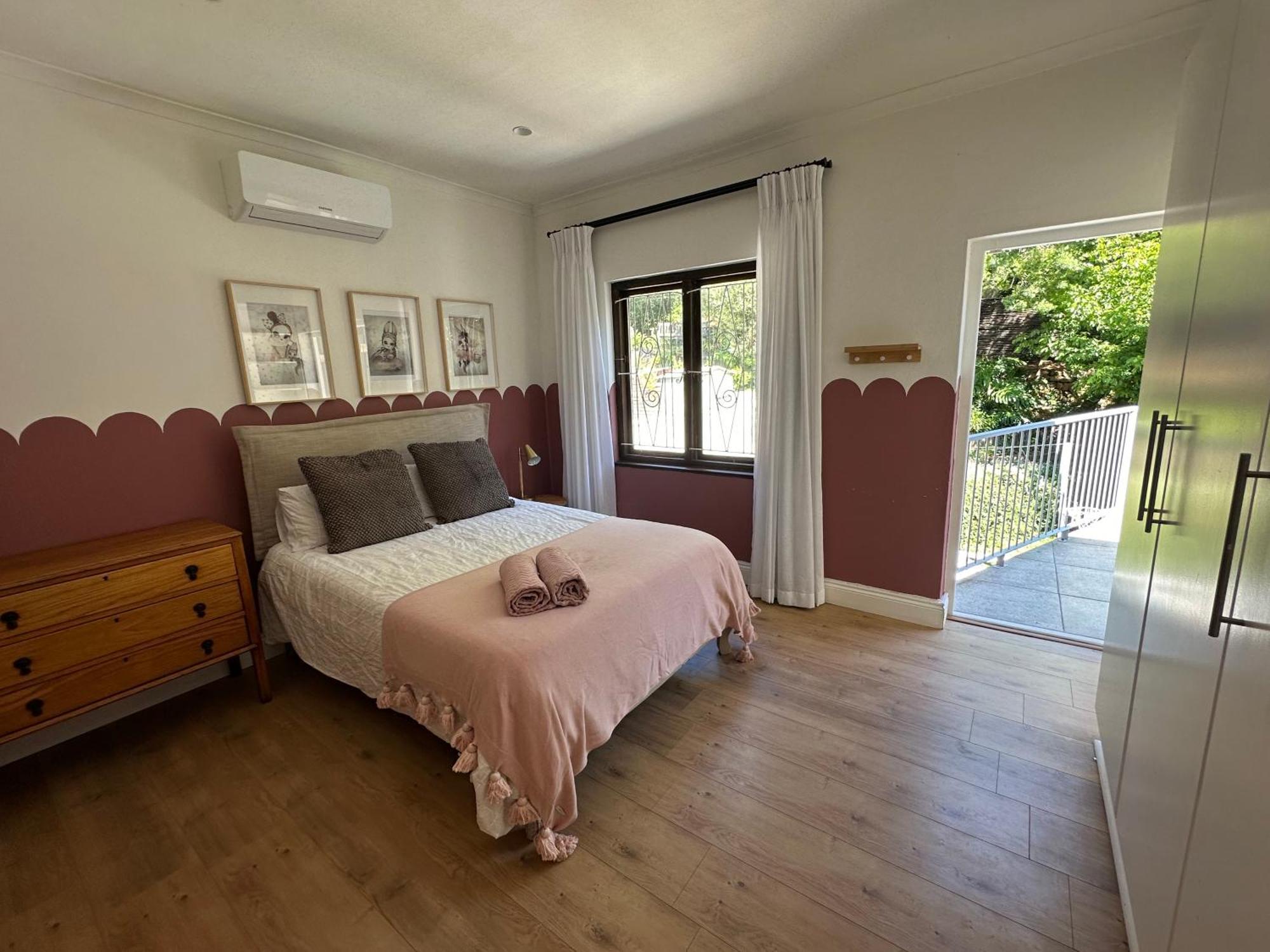 Lovely Family In Holiday home Cape Town